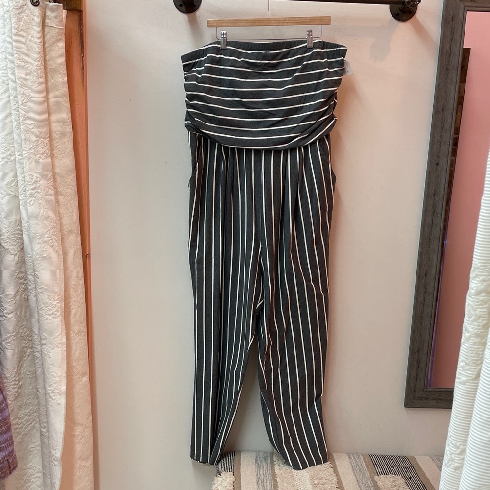 DAVI & DANI Charcoal and Cream Striped Strapless Jumpsuit Plus Size 2X NWT